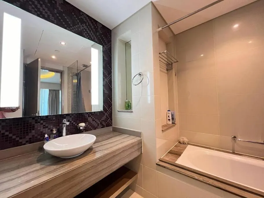 Apartment Luxurious & Modern 1Br Damac Paramount Business Bay Dubai