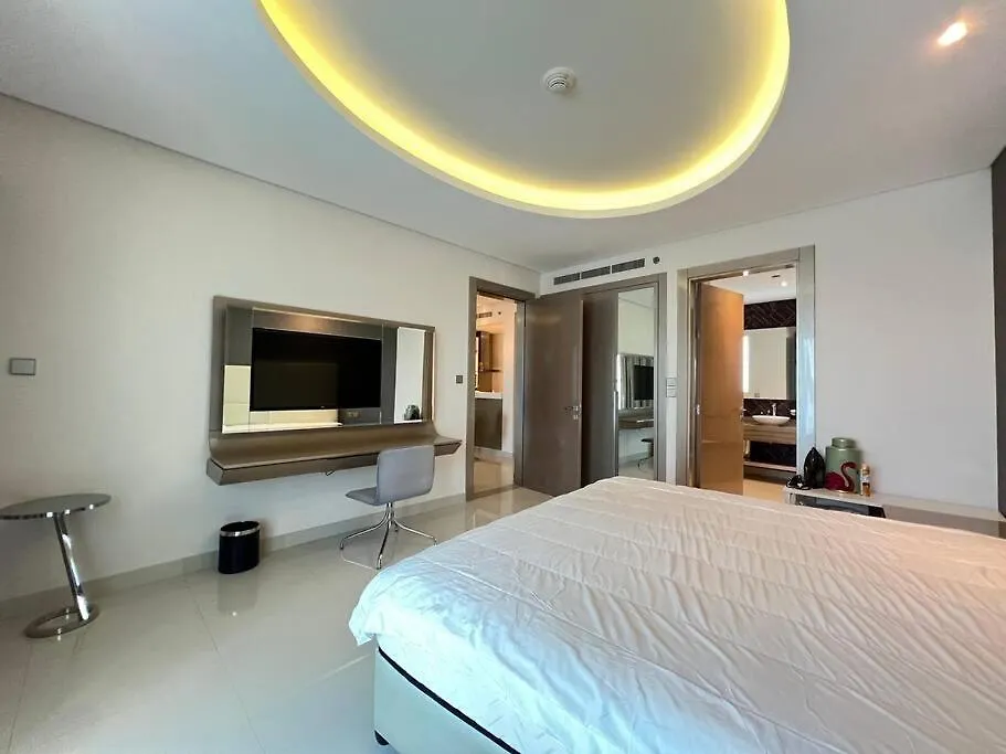 Luxurious & Modern 1Br Damac Paramount Business Bay Dubai 0*,